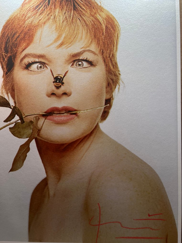 Bert Stern (1929–2013) - Bert Stern Signed Famous Shirley MacLaine #3.2