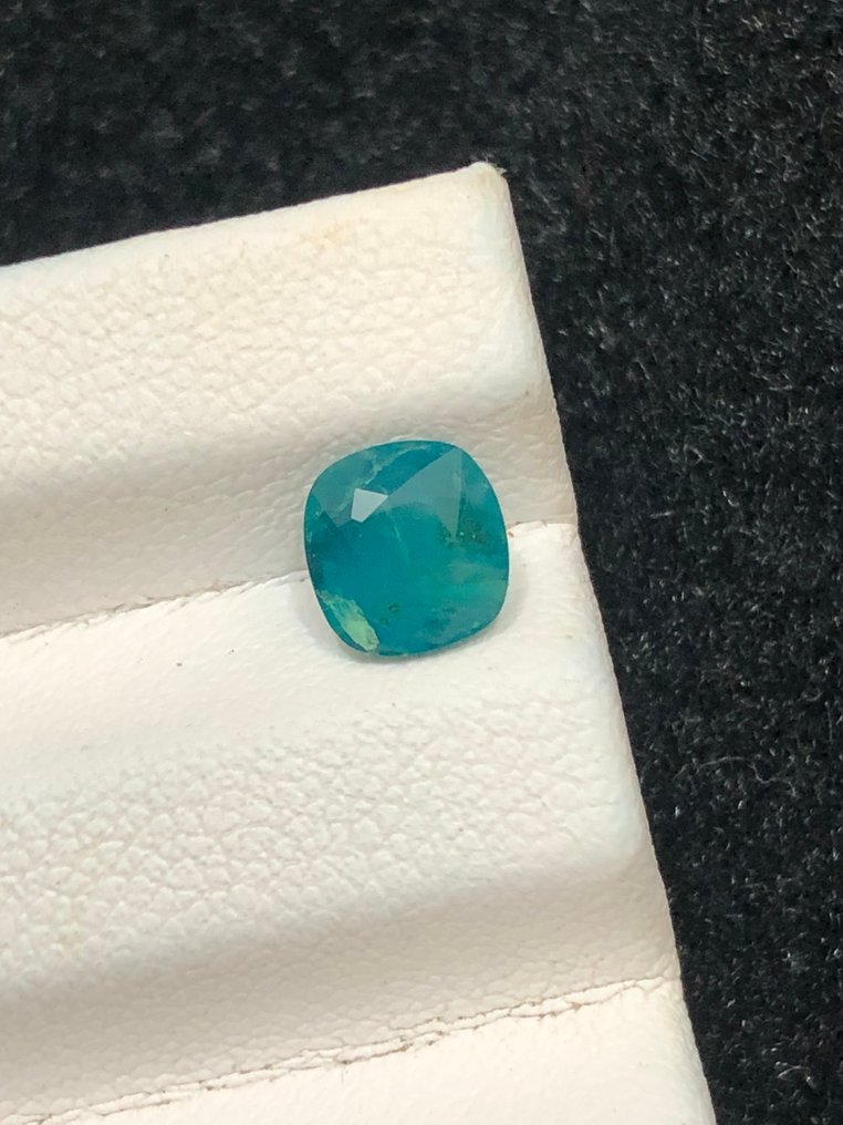 没有保留价 - 1 pcs  绿色 混合宝石  - 1.36 ct - 国际有色宝石协会（ICA GemLab） - 天然的 Hauyne #1.0