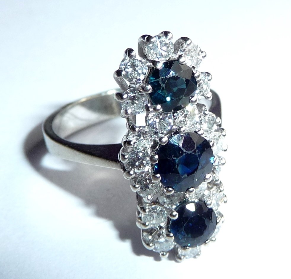 Ring - 18 kt Weißgold - 2.10ct. tw. Diamant (Natürlich) - Saphir - size 49,5 is changable #1.0