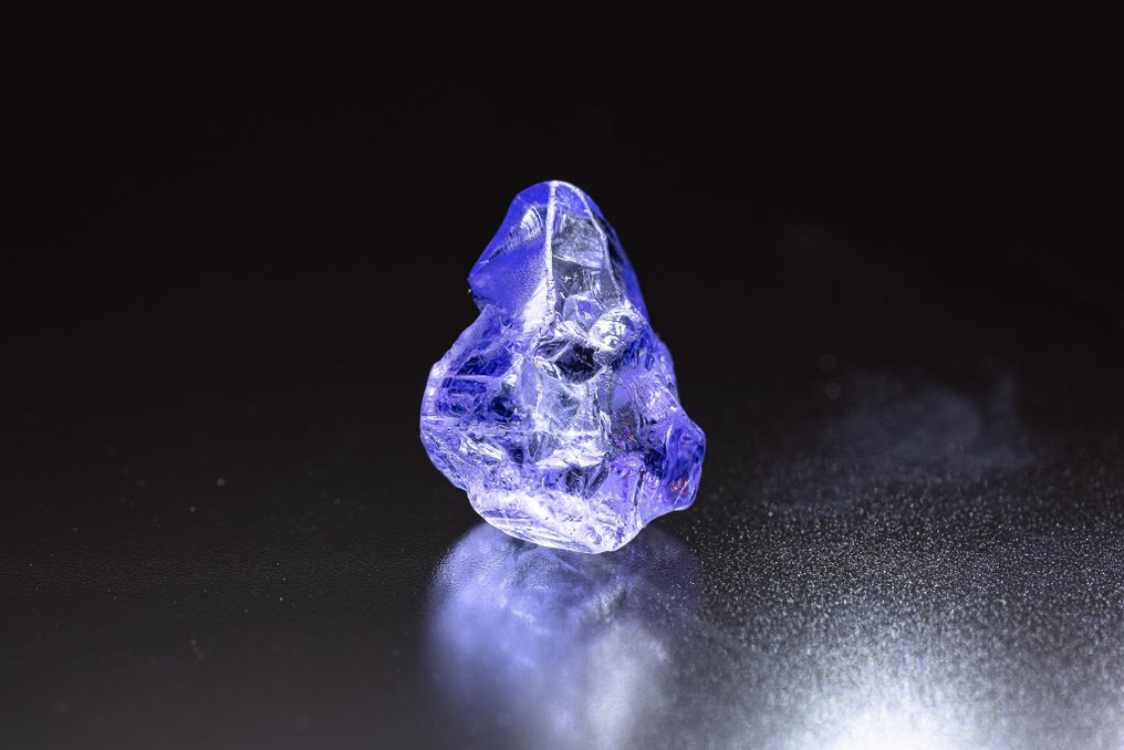 ΕΞΑΙΡΕΤΙΚΑ ΣΠΑΝΙΟ τανζανίτη φυσική μπλε βιολετί ηλεκτρική 3,00 καράτια – ΠΟΙΟΤΗΤΑ ΕΞΑΙΡΕΤΙΚΗ - Ύψος: 18.8 mm - Πλάτος: 8 mm- 0.6 g - (1) #4.3