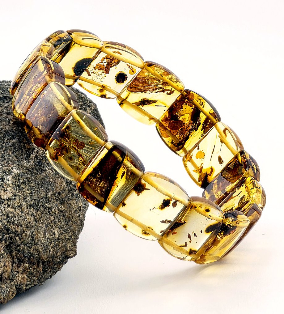 Πολυτελές βραχιόλι από κεχριμπάρι – Γυαλισμένα τμήματα απολιθωμάτων, ορατές οργανικές λεπτομέρειες. - Κεχριμπάρι  (χωρίς τιμή ασφαλείας) #2.1