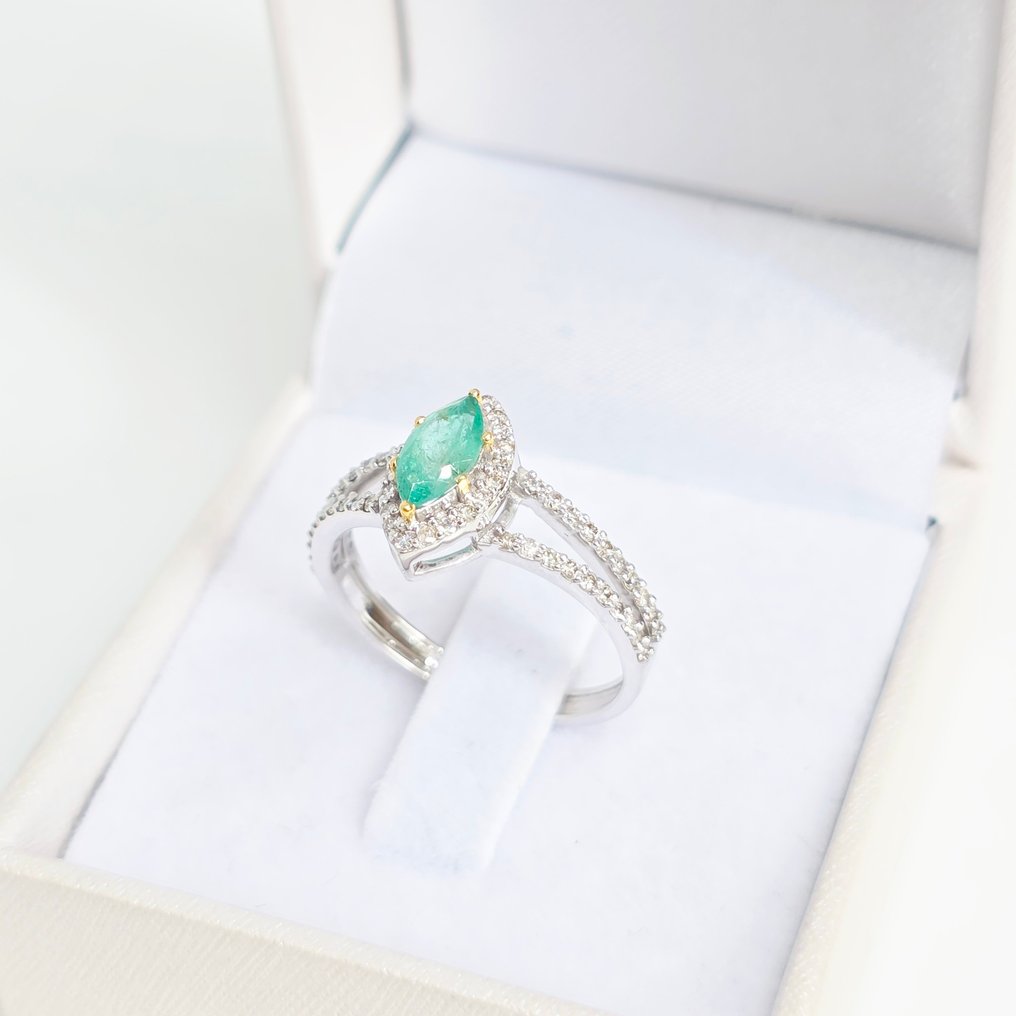 没有保留价 - 戒指 - 14K包金 白金, 黄金 - 0.84ct. tw. 祖母绿 - 钻石 #4.3