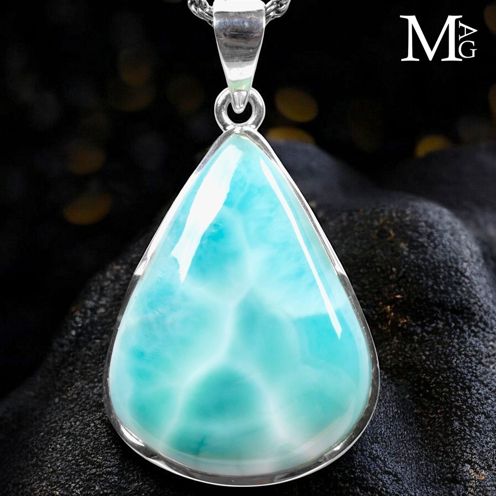 Ασημένιο μενταγιόν Larimar - «Πέτρα των Δελφινιών» ή «Πέτρα της Ατλαντίδας» - Πρώτης ποιότητας - Ύψος: 47.5 mm - Πλάτος: 27 mm- 15 g #1.0