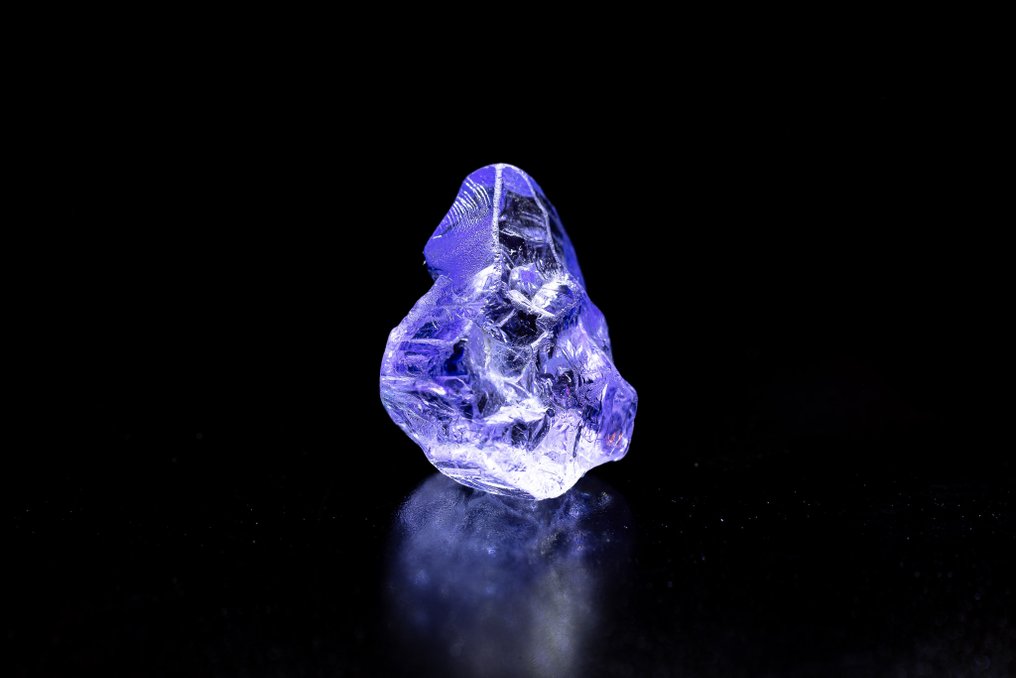 ΕΞΑΙΡΕΤΙΚΑ ΣΠΑΝΙΟ τανζανίτη φυσική μπλε βιολετί ηλεκτρική 3,00 καράτια – ΠΟΙΟΤΗΤΑ ΕΞΑΙΡΕΤΙΚΗ - Ύψος: 18.8 mm - Πλάτος: 8 mm- 0.6 g - (1) #1.0