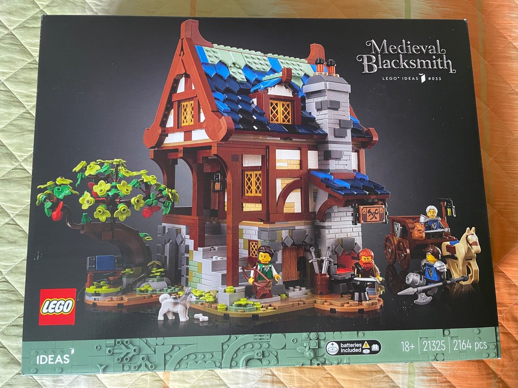 LEGO Set - 21325 - Ideas (CUUSOO) - Medieval Blacksmith #1.0