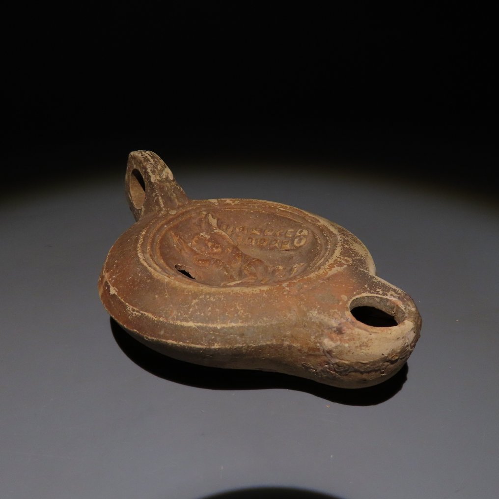 古罗马 Terracotta 带有儿童赫拉克勒斯签名的油灯。公元1-2世纪。长度10厘米。 #1.0