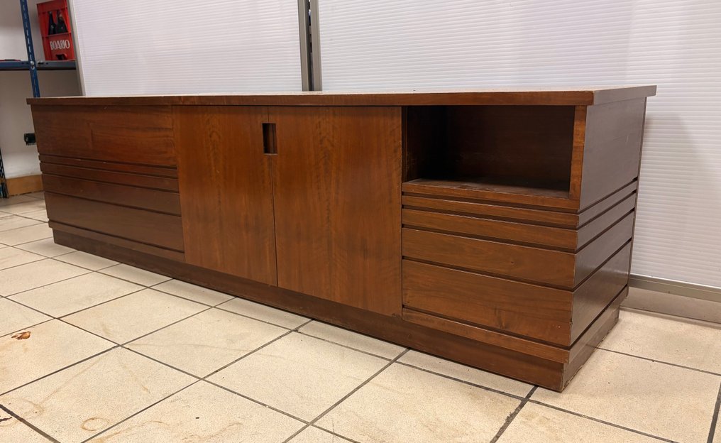 Kredenc - Diófa - Mobil bár / alacsony komód tömör diófából – Olaszország, az 1960-as-70-es évek #2.1