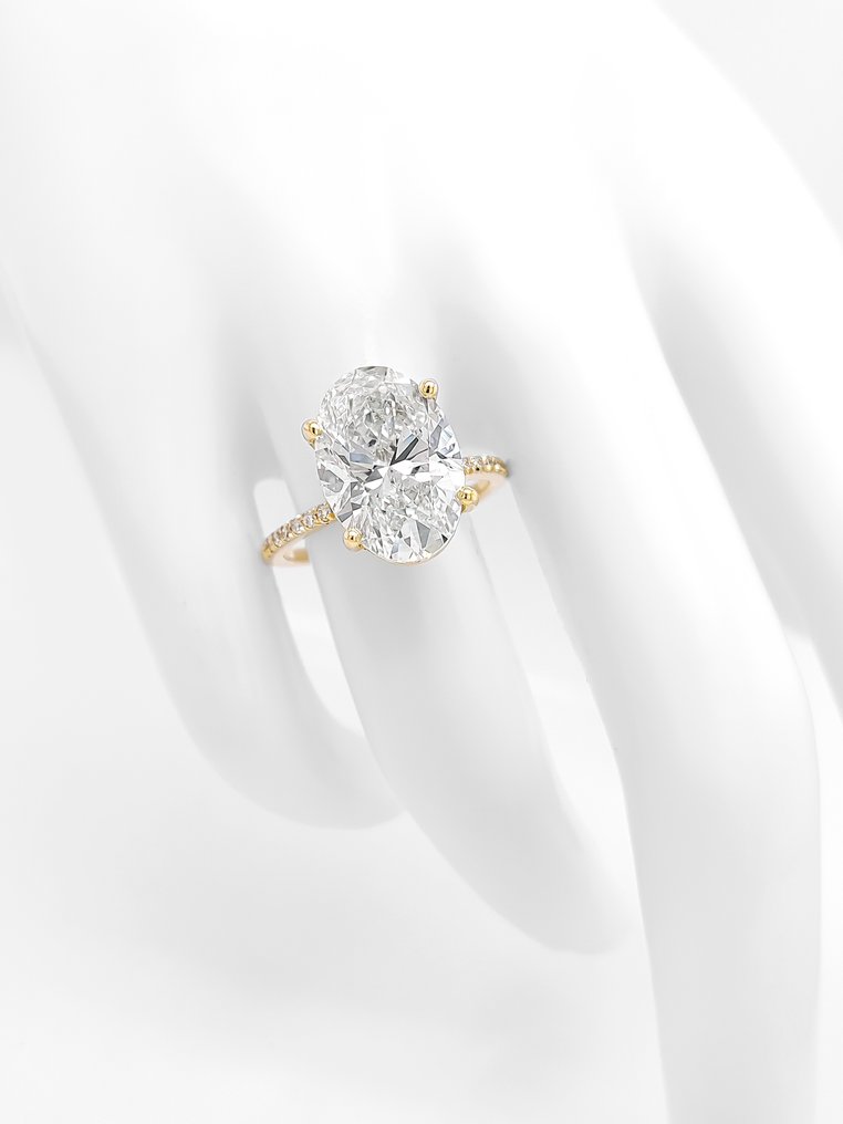 Ring - 14 karat F/VVS2, Gulguld -  6.17ct. tw. Diamant (Laboratoriedyrket) - Diamant - IGI Certified #4.3