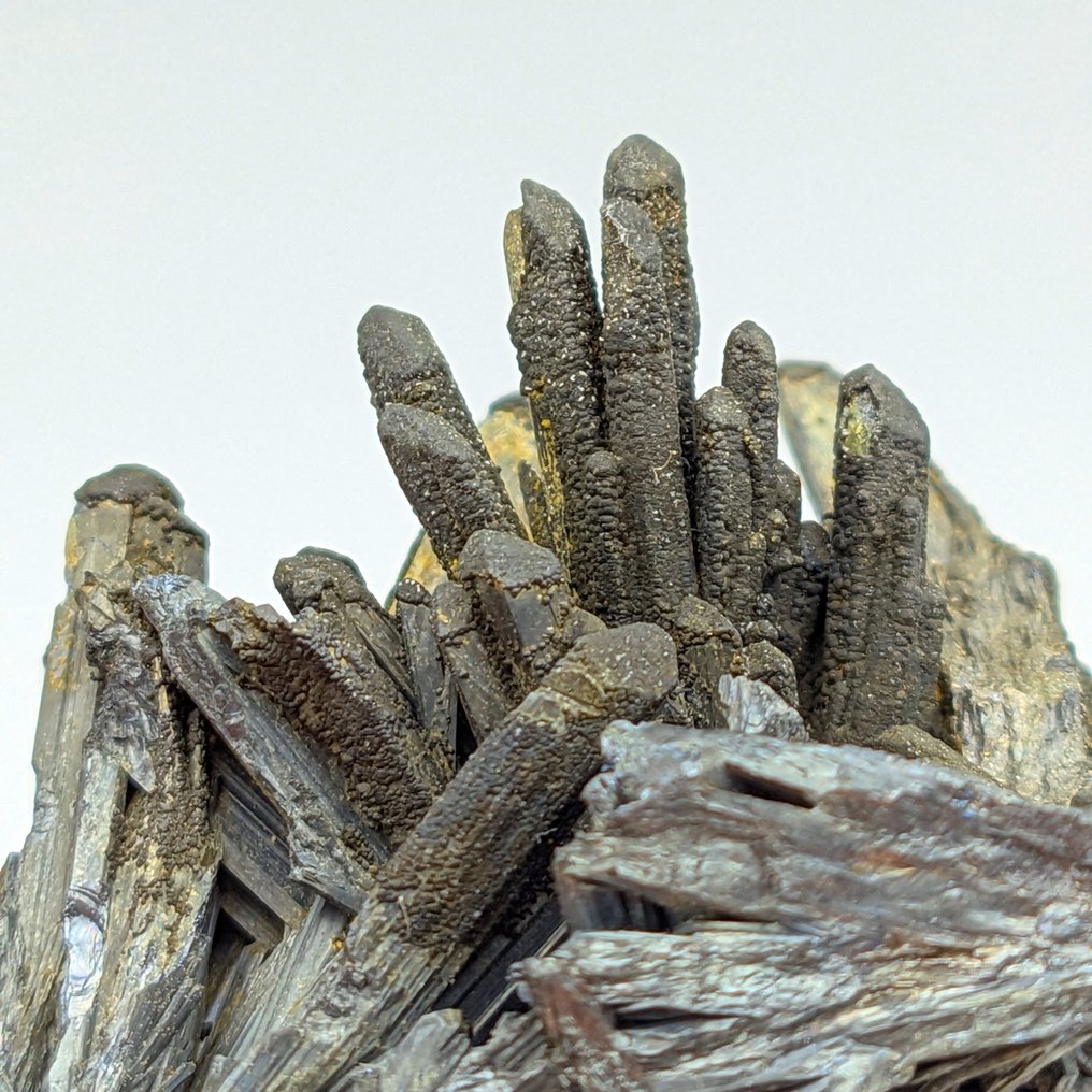 ANTIMONY SPADES, IRIDESCENT in BLUE, Romania Crystals on matrix - Height: 63 mm - Width: 48 mm- 137 g #3.2