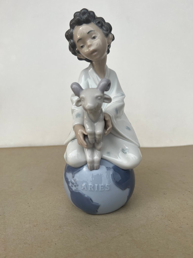 Lladró - Figure - Aries - Porcelain #1.0