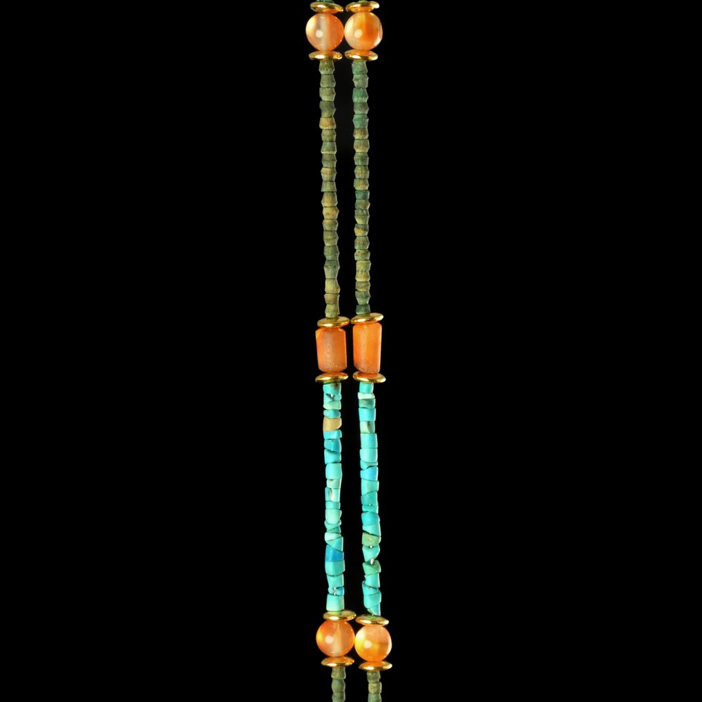 Αρχαία Αίγυπτος, τελευταία εποχή Κολιέ με αιγυπτιακή φαιά, χάντρες τιρκουάζ και κοράλλι. #3.2