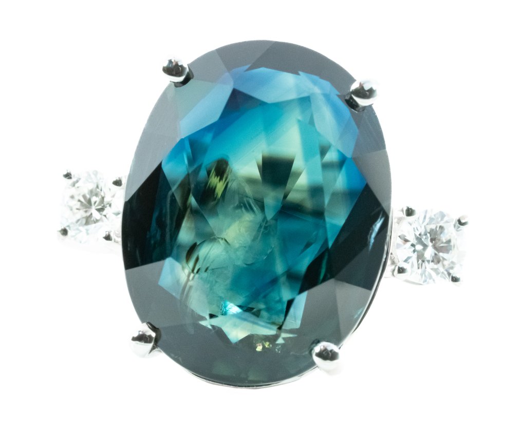 Sem preço de reserva - Anel - 14 K Ouro branco, Deep Blue (Sem Calor) -  10.78ct. tw. Safira - Diamante - 0,31 ct - VS #3.2