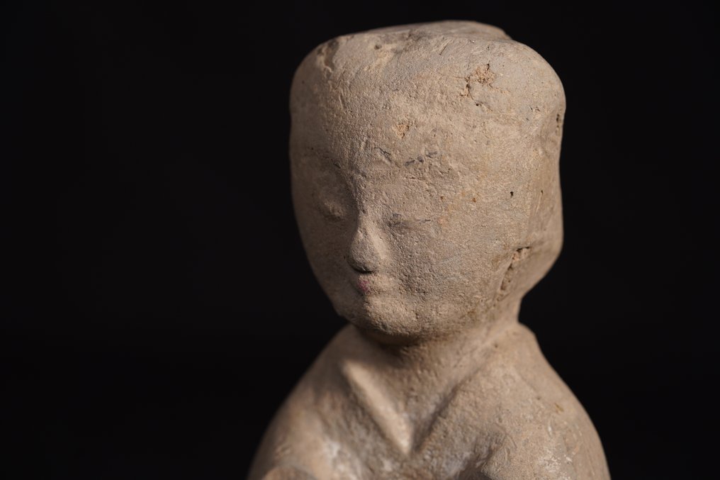 Chinois ancien, empire Han Terre cuite figure à genoux, 17 x 7,5 cm #1.0