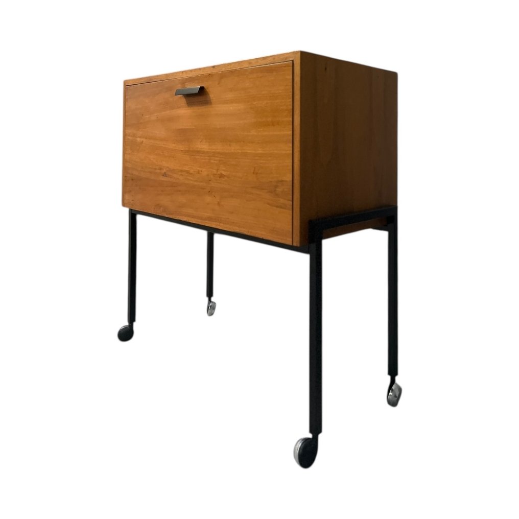 Kabinet på stander - Echtholzfurnier #1.0