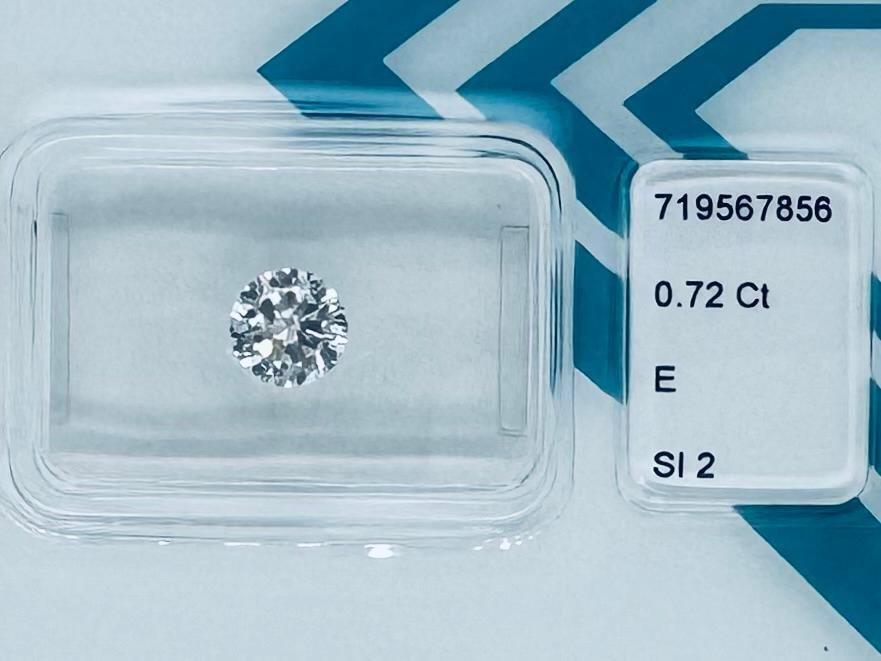 没有保留价 - 1 pcs 钻石  (天然)  - 0.72 ct - 圆形 - E - SI2 微内含二级 - 国际宝石研究院（IGI） #2.1