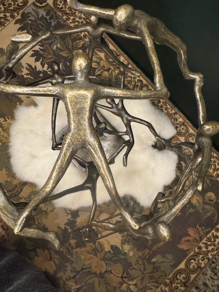 Benjamin Wouters (XX) - Connection globe #4.3