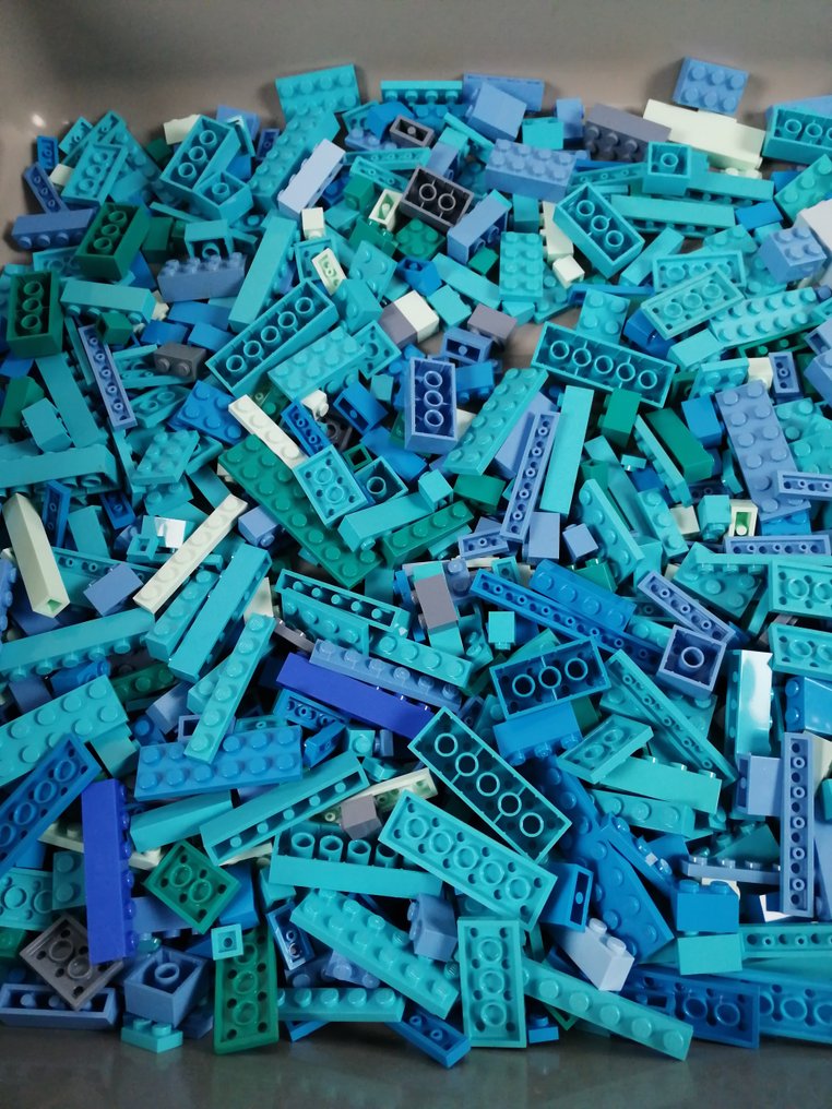 Lego - geen serie - Partij van 1000 lichtblauwe tot azuurblauwe bouwstenen #2.1