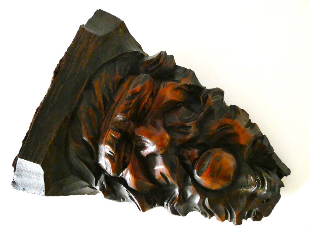 Handvervaardigd - Consola - Un gran y único relieve de pared tallado en madera de un espíritu del bosque de la Selva Negra. - Madera - Console de pizarra de pared #3.2