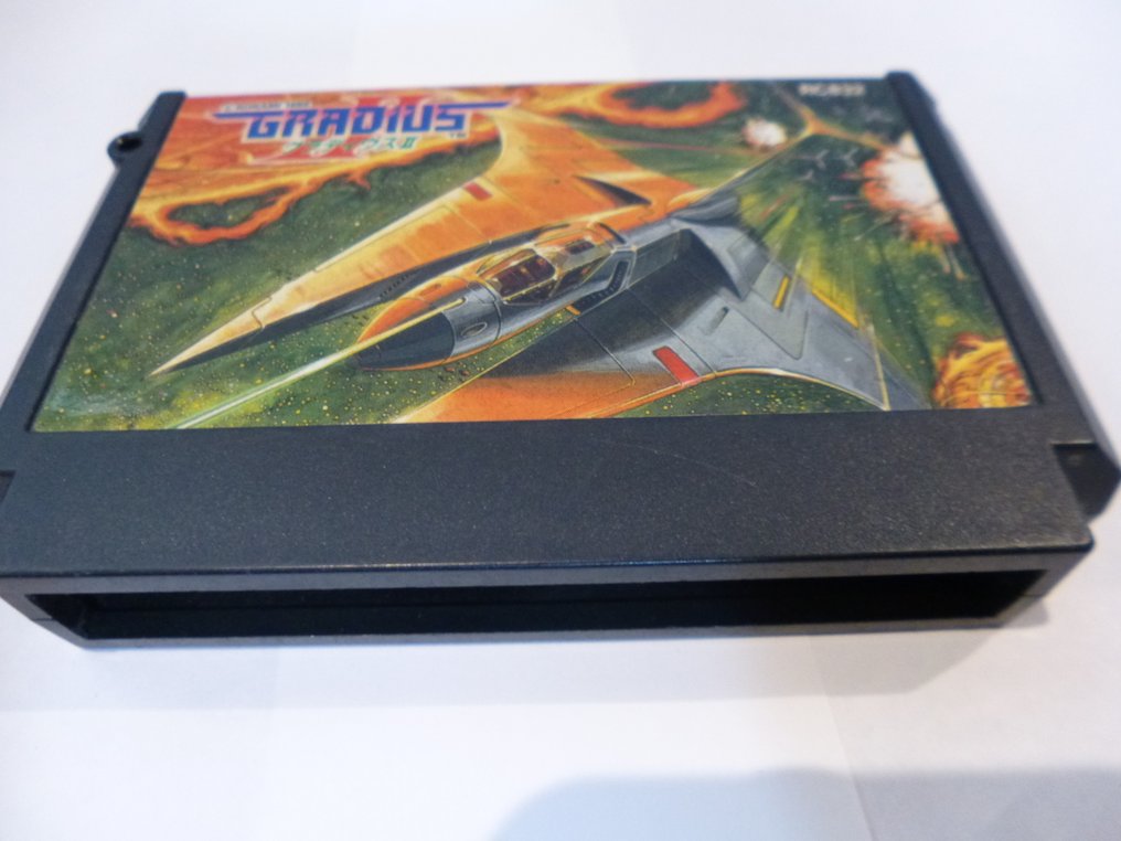 Konami - Famicom (Japanese NES) - Gradius II Japanese Famicom (NES) Software with Instructions - Videopeli #2.1
