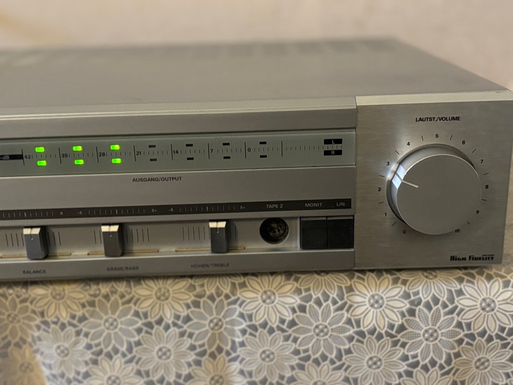 Grundig - V 7200 Integrierter Festkörper-Verstärker #4.3