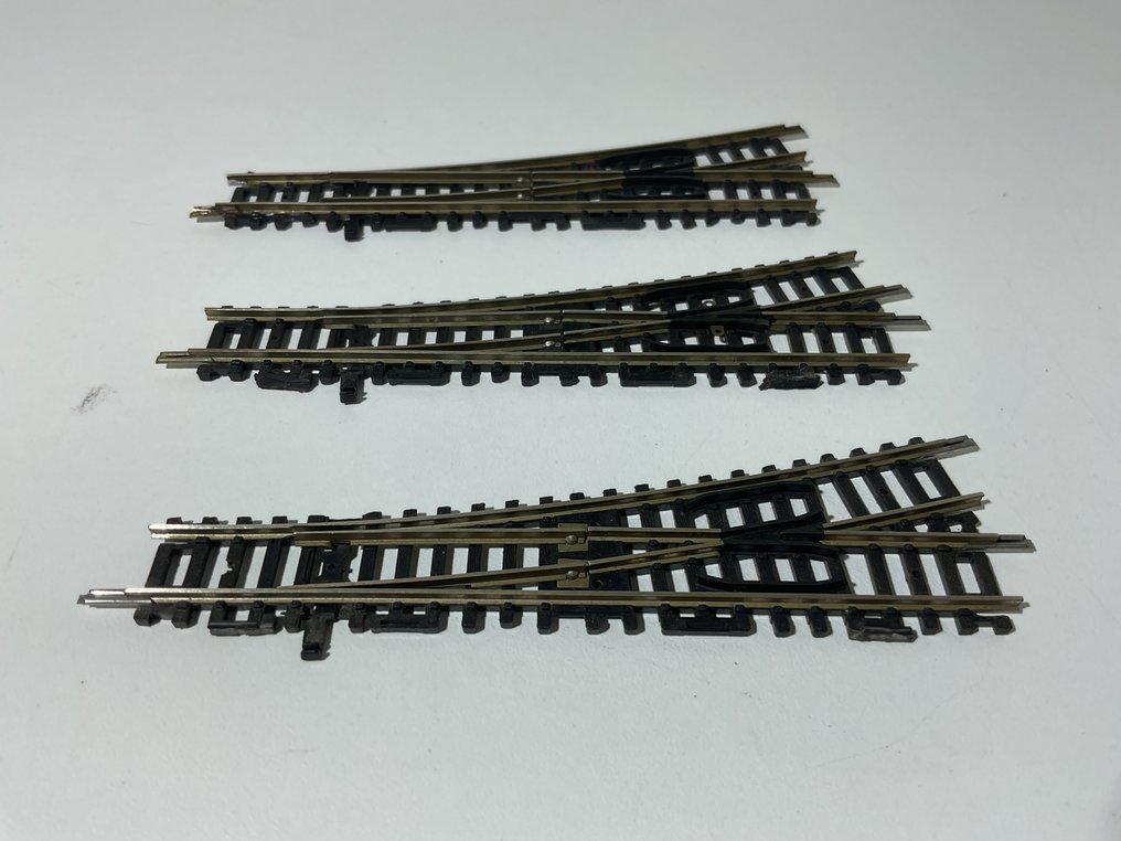 Roco N - 22261/22302 - 模型火車軌道 (8) - Roco N轨道手动道岔 #2.1