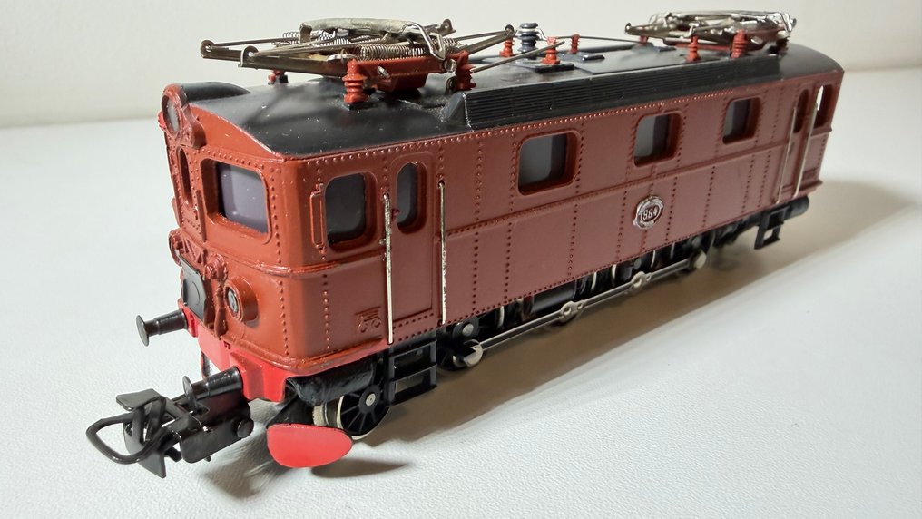 Märklin H0 - 3030 - Electric locomotive (1) - DA 884, SJ, beautiful brown electric locomotive with intact pantographs and original undamaged box. - SJ #4.3