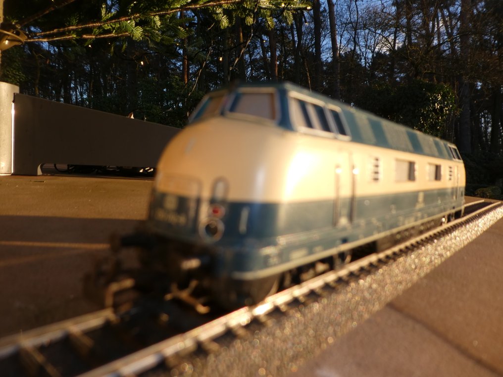 Märklin H0 - 3081 - Diesel locomotive (1) - Diesel locomotive BR 220 - DB #1.0