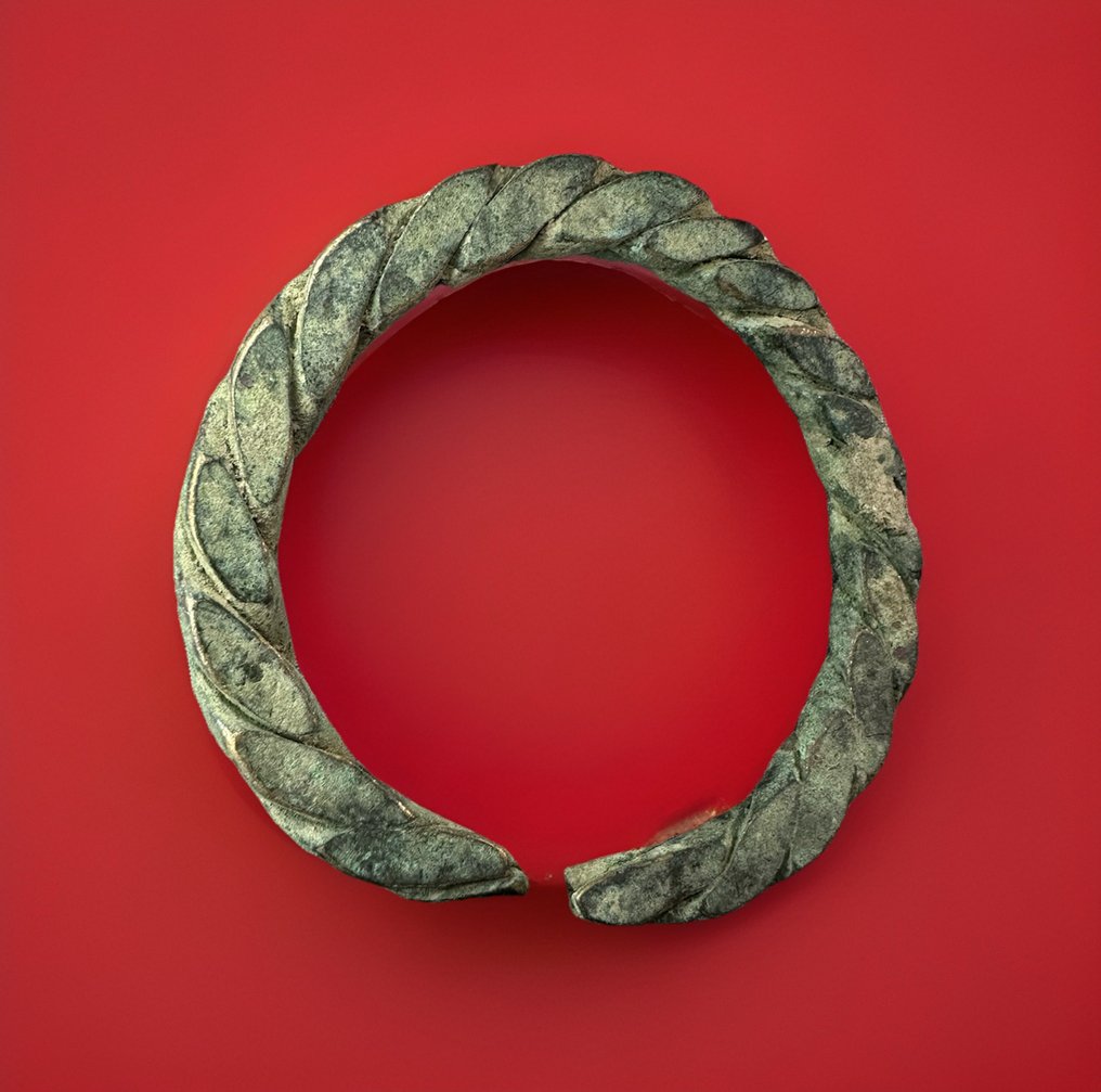 Bronze Age ancient bangle twisted bronze age 1500BC - 6.8 cm (No reserve price) #2.1