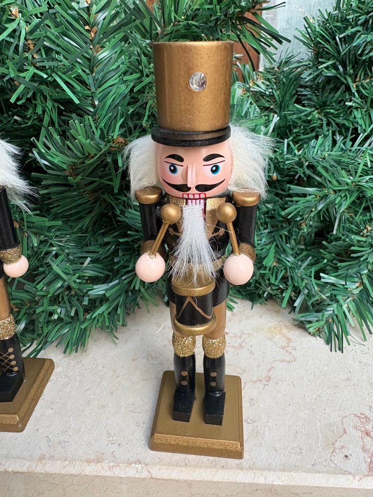 Notenkrakers 4 verschillende in zwart/goud, 18cm - Cascanueces (4) - houtpulp - Decoración de Navidad para la casa #4.3