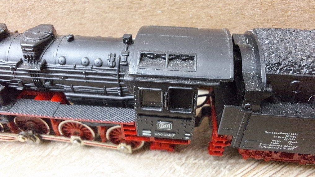 Fleischmann, Piccolo N - 7175 - 連煤水車的蒸汽火車 (1) - BR 050 - DB #3.2