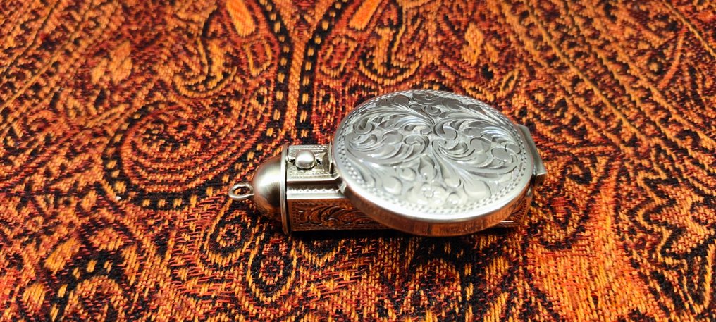 Centro de mesa - .835 plata - Barra de labios plateada vintage #1.0