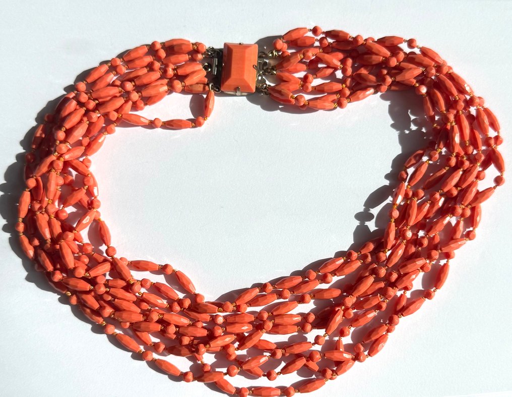 Sin precio de reserva - Collar Collar de cuentas facetadas de coral falso de múltiples hilos estilo Art Deco. #3.2