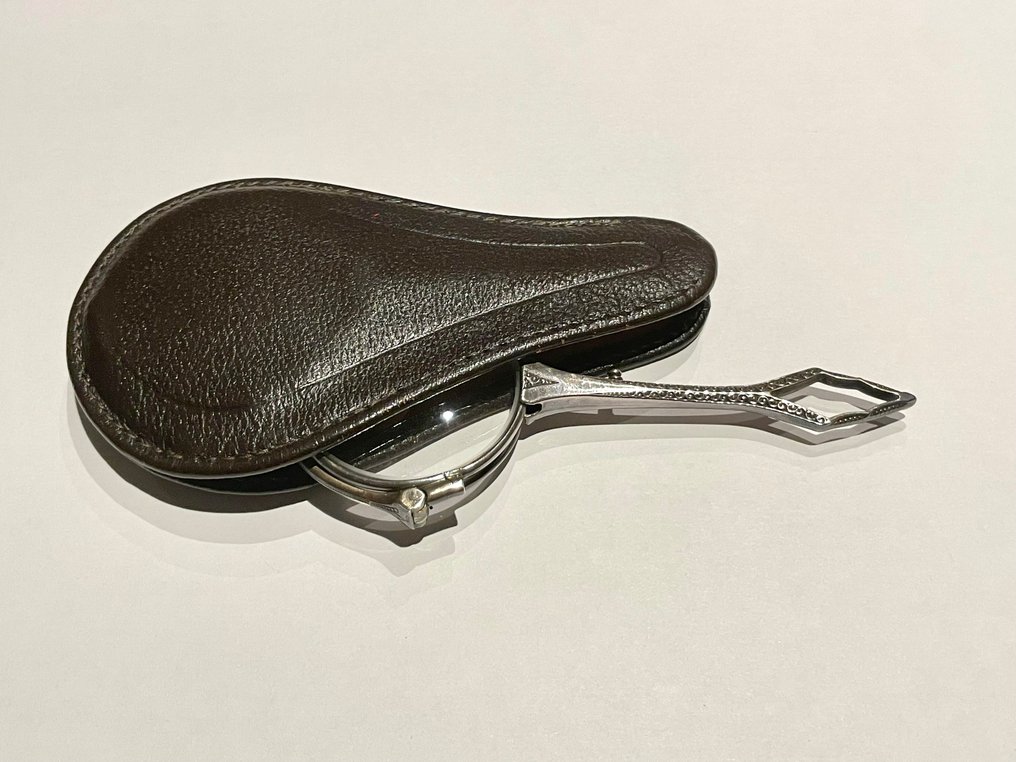 Unsigned - Lorgnet #3.2