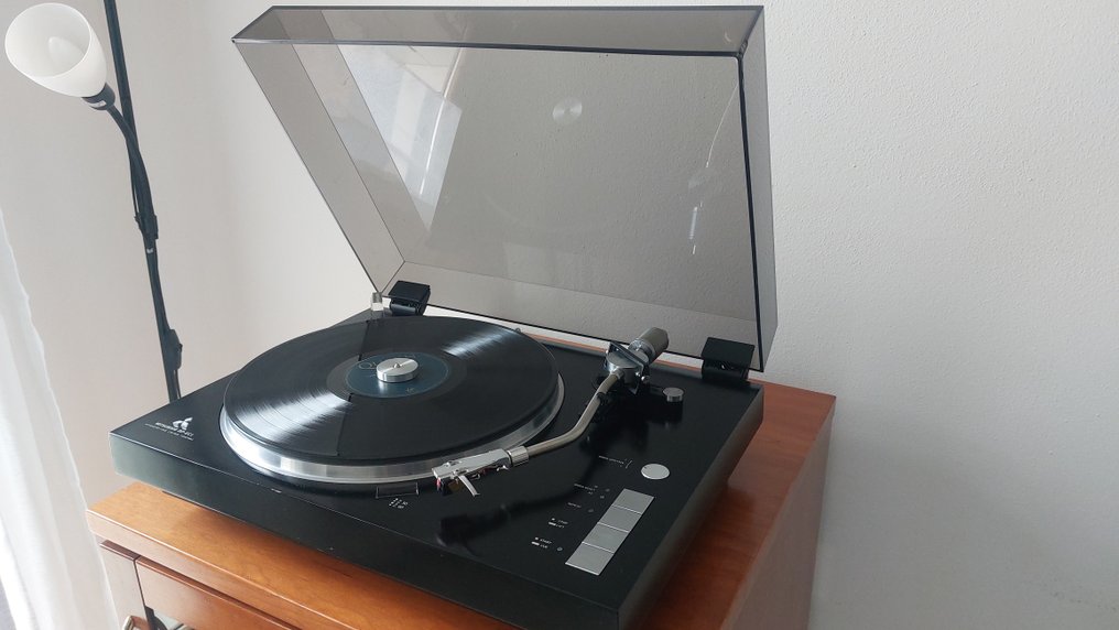 Mitsubishi - DP-EC1 Record player #1.0