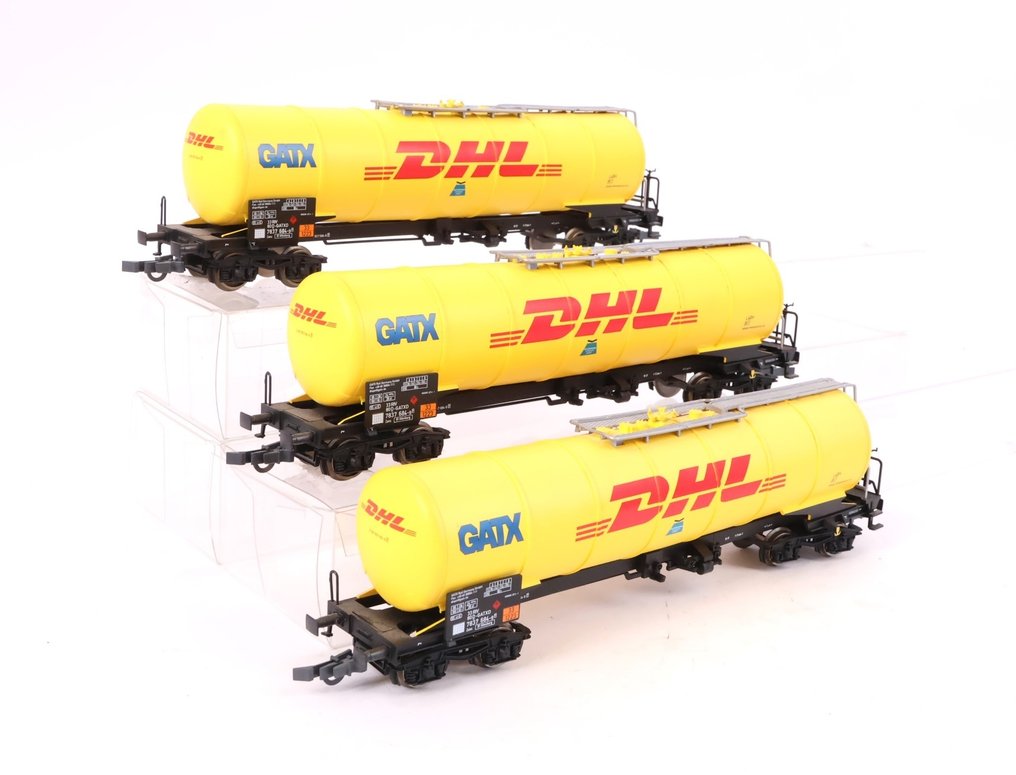 Piko H0 - Machetă tren transport marfă (3) - Trei vagoane-cisternă 'DHL'. - GATX #1.0