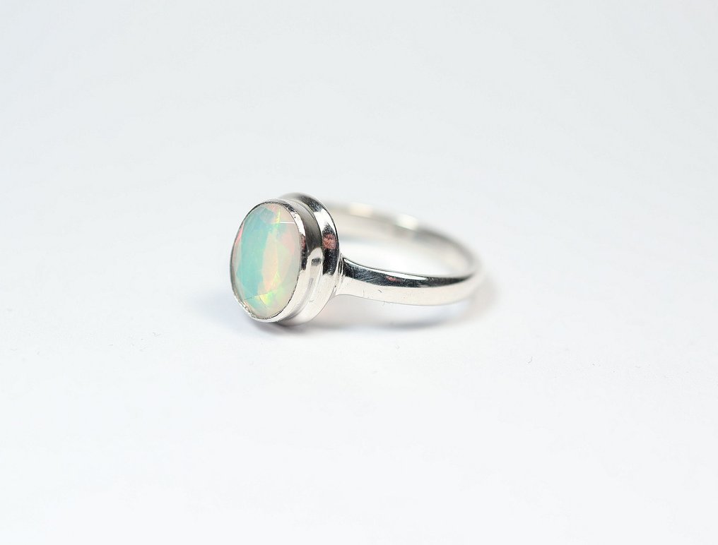 Etiopisk opal / Welo-opal Ring / ny- 3.32 g - (1) #4.3