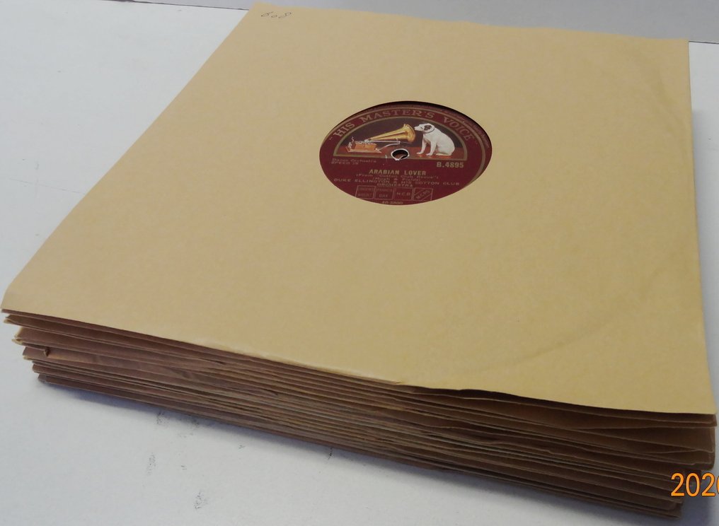Duke Ellington, Louis Armstrong, Sidney Bechet, Dorsey Bross, Ted Lewis, etc - Multiple artists - Jazz, Swing and Dance-Band-Music on 78RPM Records. - Multiple titles - 78 RPM shellac record - 1936 #1.0