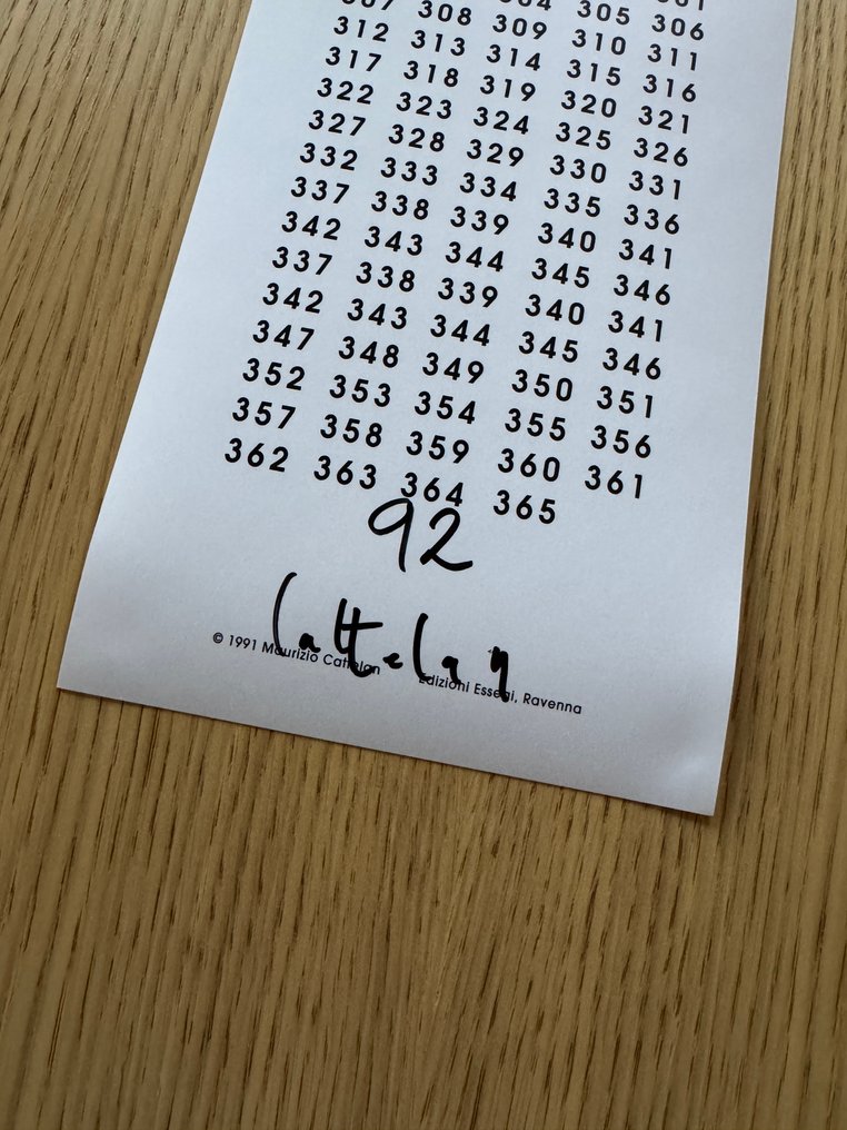 Maurizio Cattelan (1960) - Marcire Non Marciare #2.1