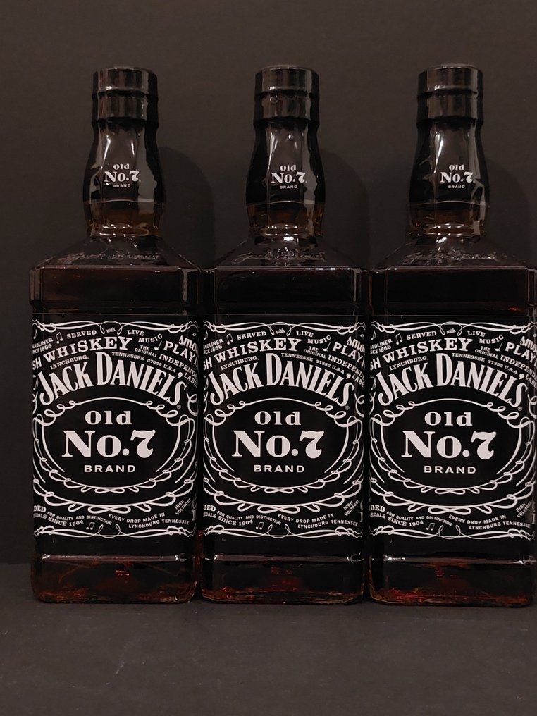Jack Daniel's Paula Scher Limited Edition 2021  - b. 2021  - 700ml - 3 pullojen #1.0