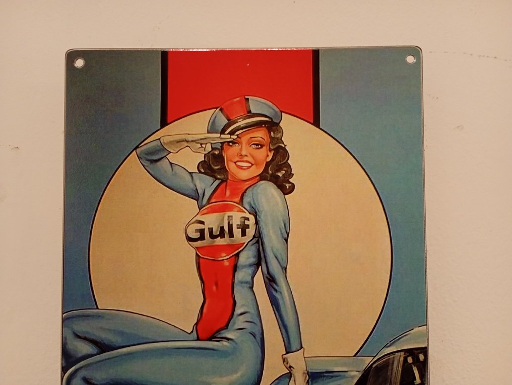 Gulf - ガルフのピンナップガールと車 - Gulf - 広告看板 - Metal, Enamel #3.2