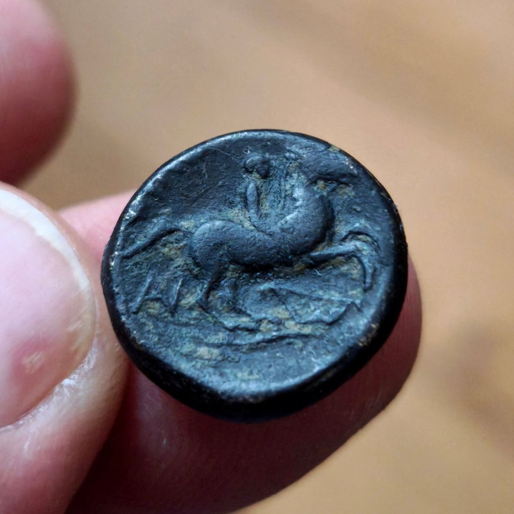 马其顿国王. 菲利普斯二世 (公元前359-336 ). Unit mint in Macedonia.Bow AI monogram. (没有保留价) #4.3