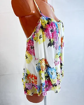 Escada Couture Een kleur kleding. Koop unieke objecten. Nu op een veiling te koop Catawiki