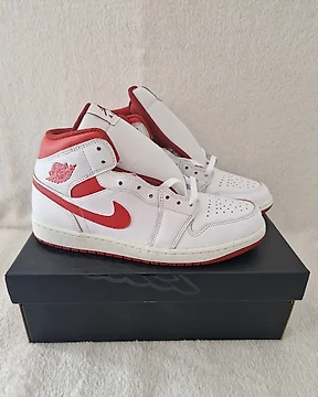 Nike altas rojas hotsell