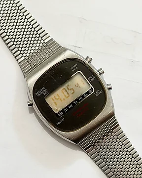 Reloj de pulsera Omega Digital. Compra objetos unicos. Ahora en subasta a la venta Catawiki
