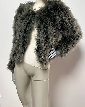 Piume di struzzo abbigliamento sale