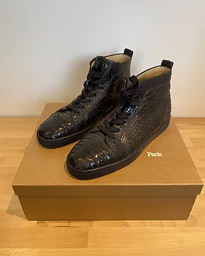 Christian Louboutin Chaussures en peau de serpent Achetez des objets uniques. Maintenant aux encheres a vendre Catawiki