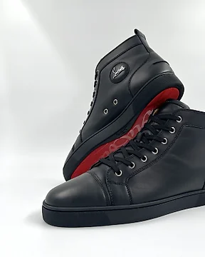 Louboutin scarpe nere hot sale