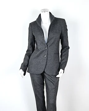 Burberry womens suit store