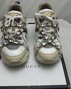 Scarpe da ginnastica bianche di Gucci. Acquista oggetti unici. Ora in vendita all asta Catawiki