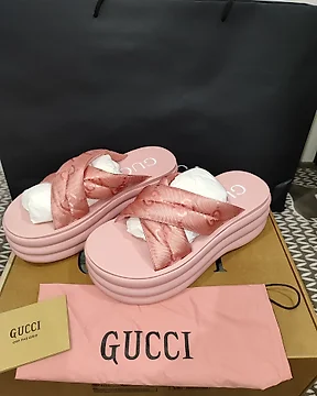 Gucci pantoffels. Koop unieke objecten. Nu op een veiling te koop Catawiki